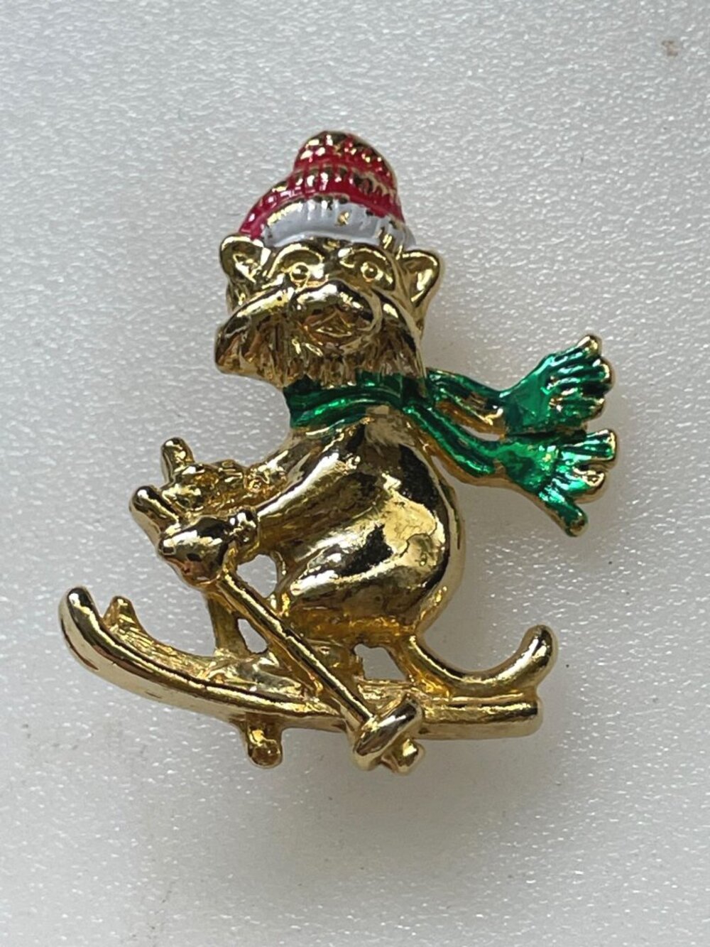Vintage Christmas Skiing Cat Enamel Brooch Pin Gold Tone Holiday Skier Kitten